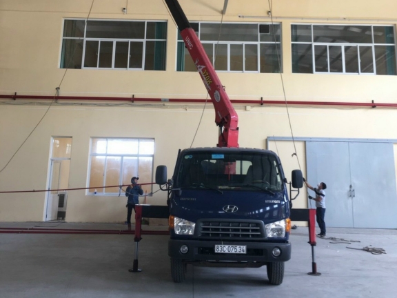 Hình thức dịch vụ cho thuê xe cẩu để đáp ứng theo yêu cầu của khách hàng một cách nhanh nhất và đảm bảo chất lượng dịch vụ cao tôi luôn phục vụ 24/24 chúng tôi linh hoạt cho khách hàng dễ dàng lựa chọn gói dịch vụ tiết kiệm chi phí từng mặt hàng Hình thức dịch vụ cho thuê xe cẩu để đáp ứng theo yêu cầu của khách hàng một cách nhanh nhất và đảm bảo chất lượng dịch vụ cao tôi luôn phục vụ 24/24 chúng tôi linh hoạt cho khách hàng dễ dàng lựa chọn gói dịch vụ tiết kiệm chi phí từng mặt hàng