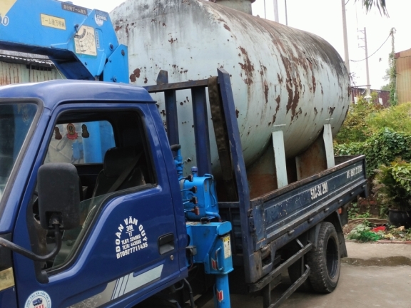 Hình ảnh xe đang vẫn chuyển bồn dầu lắp đặt tại củ chi tphcm Hình ảnh xe đang vẫn chuyển bồn dầu lắp đặt tại củ chi tphcm